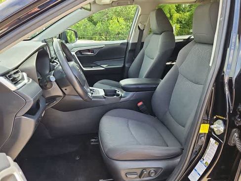 Used 2020 Toyota RAV4 XLE w/ Convenience Package AWD/4WD image 14