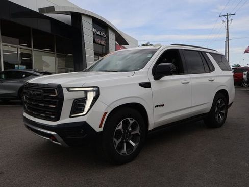 Used 2026 GMC Yukon AT4 Ultimate AWD/4WD image 3