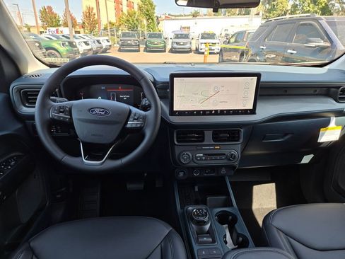 New 2025 Ford Maverick Lariat w/ Black Appearance Package image 10