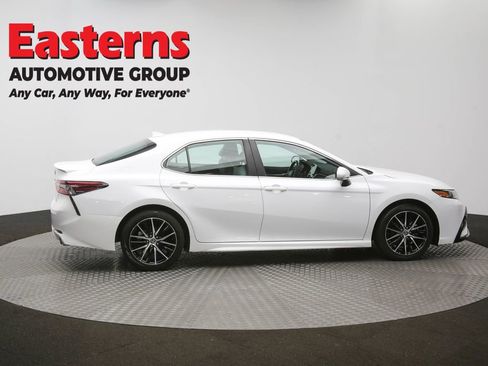 Used 2024 Toyota Camry SE image 44