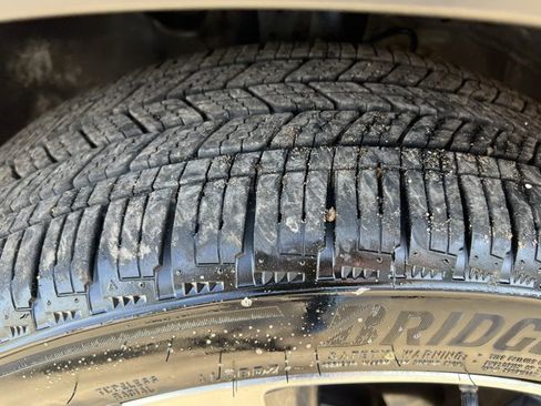 Certified 2025 Nissan Kicks SR image 10