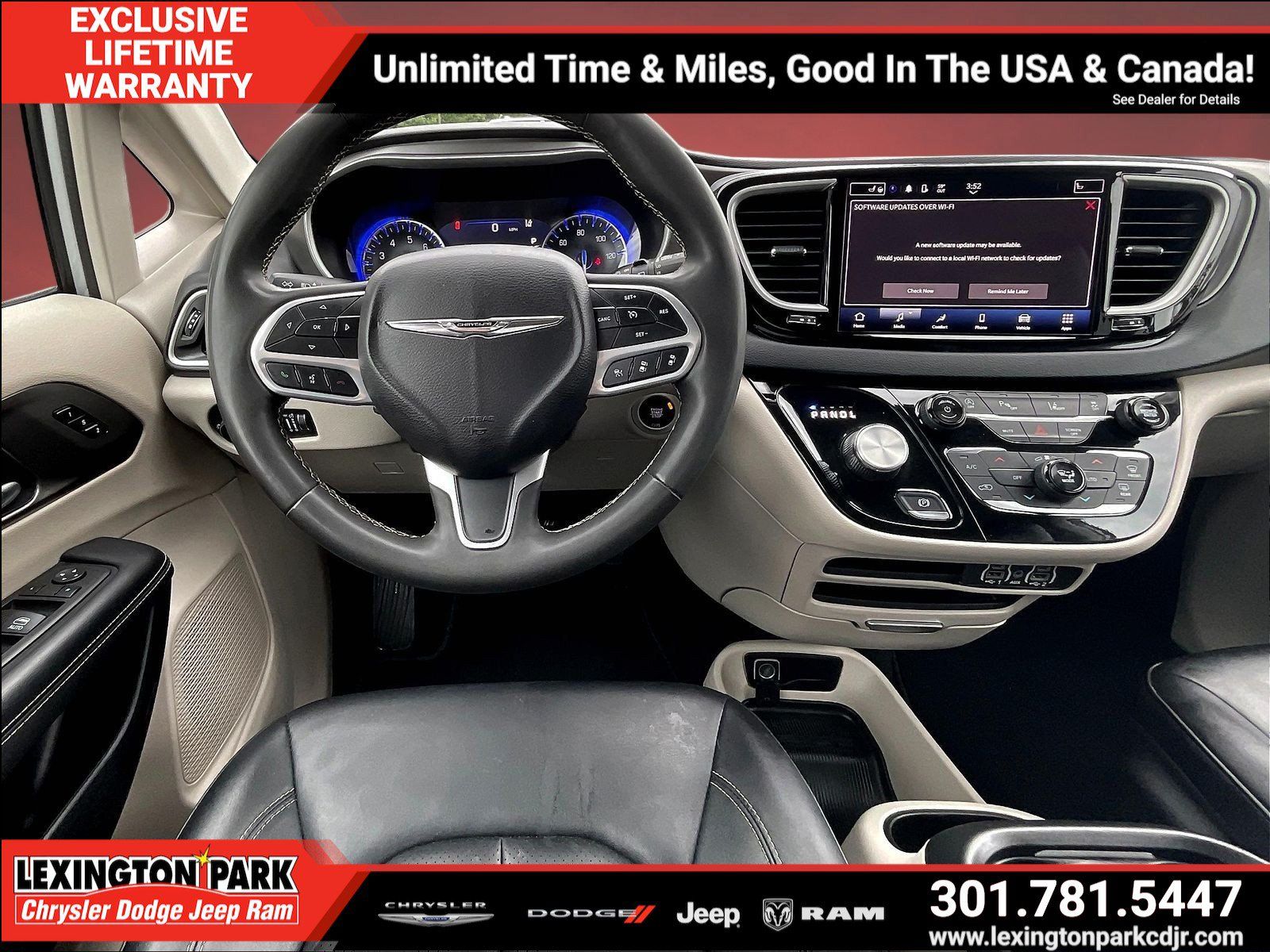 Used 2024 Chrysler Pacifica Touring-L FWD image 8