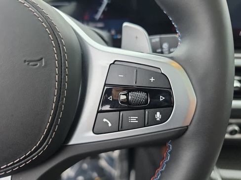 Used 2026 BMW X7 M60i image 18