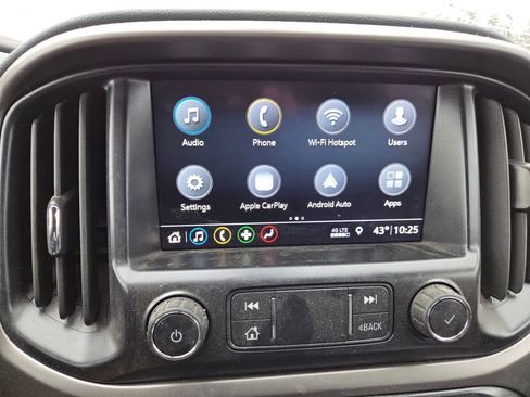 Used 2020 Chevrolet Colorado Z71 AWD/4WD image 10