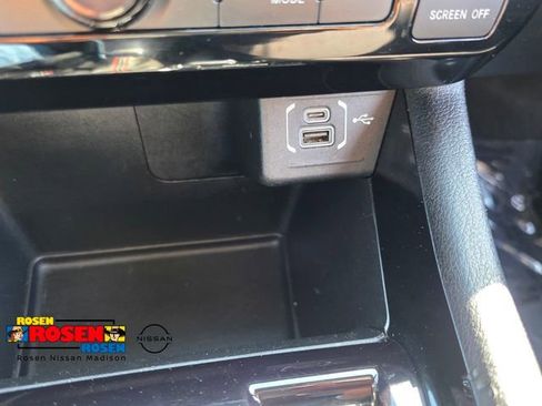 Used 2023 Jeep Compass Trailhawk AWD/4WD image 20