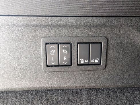 New 2026 Cadillac Escalade IQ Luxury 2 image 20