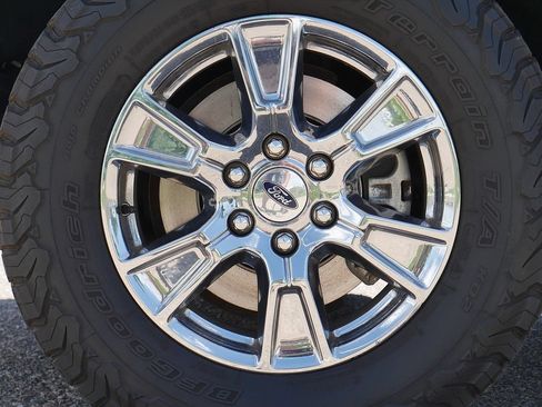 Used 2017 Ford F150 XLT w/ Equipment Group 302A Luxury AWD/4WD image 65