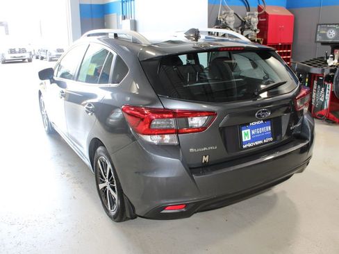Used 2022 Subaru Impreza 2.0i Premium AWD/4WD image 35