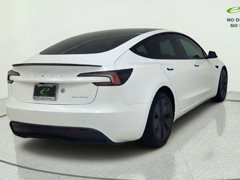 Used 2025 Tesla Model 3 Long Range AWD/4WD image 10