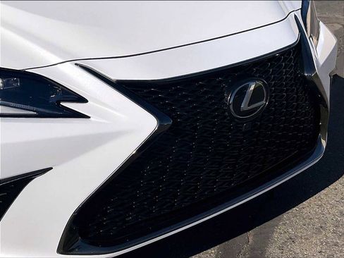 Used 2024 Lexus ES 300h F Sport FWD image 31