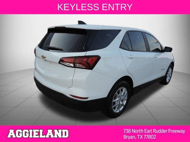 Used 2022 Chevrolet Equinox LS w/ LS Convenience Package FWD image 4