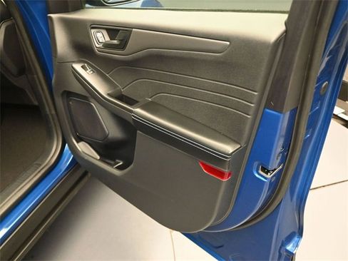 Used 2023 Ford Escape AWD image 33