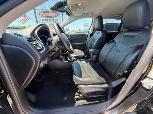 Used 2021 Jeep Compass Limited AWD/4WD image 8