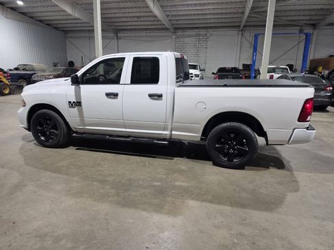 Used 2019 RAM 1500 Express w/ Express Value Package AWD/4WD image 7