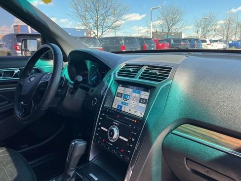 Used 2017 Ford Explorer Limited w/ Equipment Group 301A image 39