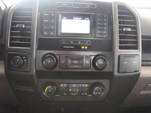 Used 2022 Ford F250 XL w/ Power Equipment Group RWD image 30