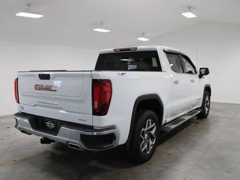 Used 2023 GMC Sierra 1500 SLT image 11