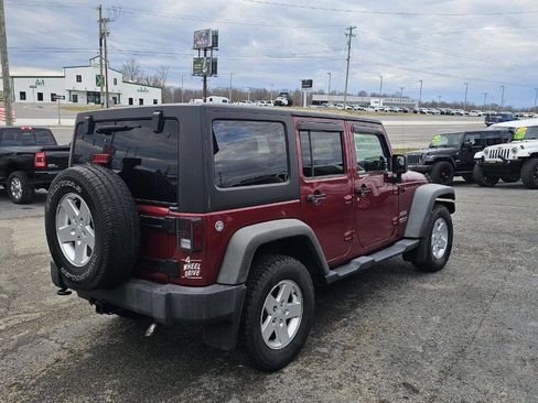 Used 2012 Jeep Wrangler Unlimited Sport image 4