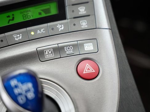 Used 2012 Toyota Prius Three FWD image 29