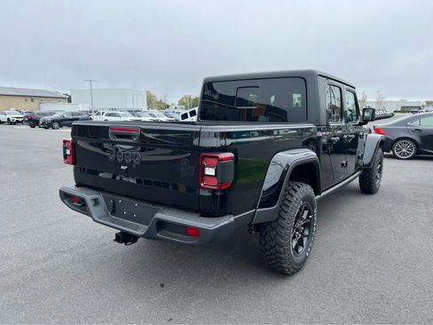 New 2025 Jeep Gladiator Sport image 8