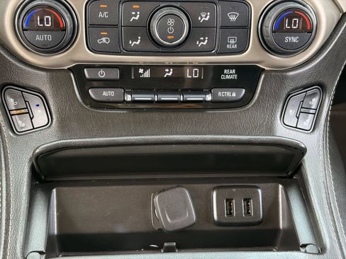 Used 2019 GMC Yukon Denali w/ Open Road Package AWD/4WD image 28
