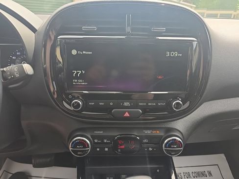 Used 2022 Kia Soul GT-Line FWD image 24