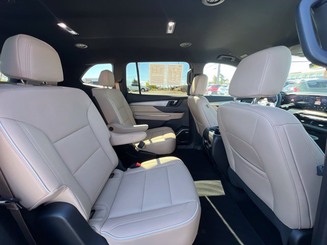 Used 2026 Buick Enclave Preferred w/ Power Package FWD image 16