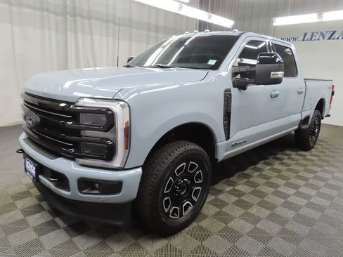 Used 2026 Ford F250 Platinum AWD/4WD image 9