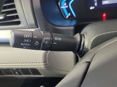 Used 2023 Honda Odyssey EX-L image 32