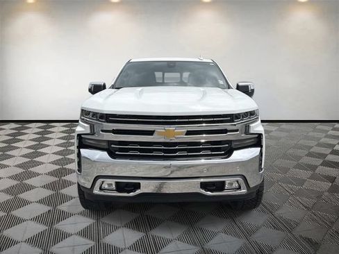 Used 2019 Chevrolet Silverado 1500 LTZ w/ LTZ Premium Package AWD/4WD image 2