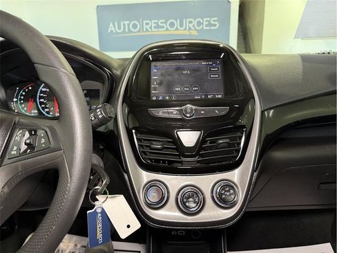 Used 2021 Chevrolet Spark LT image 33