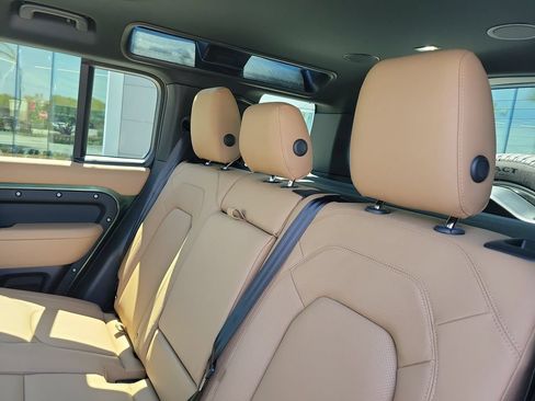 New 2026 Land Rover Defender 110 X-Dynamic SE AWD/4WD image 14
