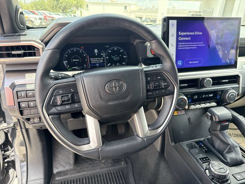 Certified 2025 Toyota 4Runner TRD Off-Road Premium w/ Tow Technology Package AWD/4WD image 11