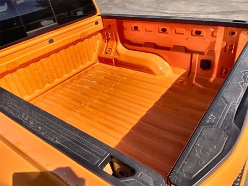 New 2025 GMC Canyon AT4 w/ AT4 Premium Package image 29