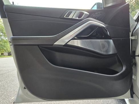 Used 2020 BMW X6 M50i w/ Executive Package image 15