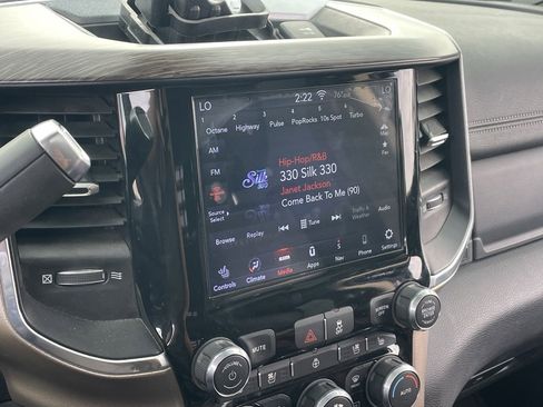 Used 2019 RAM 2500 Laramie image 5