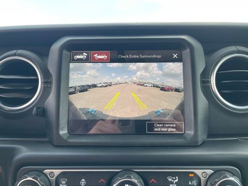 Used 2021 Jeep Wrangler Unlimited Rubicon 4xe w/ Steel Bumper Group AWD/4WD image 12