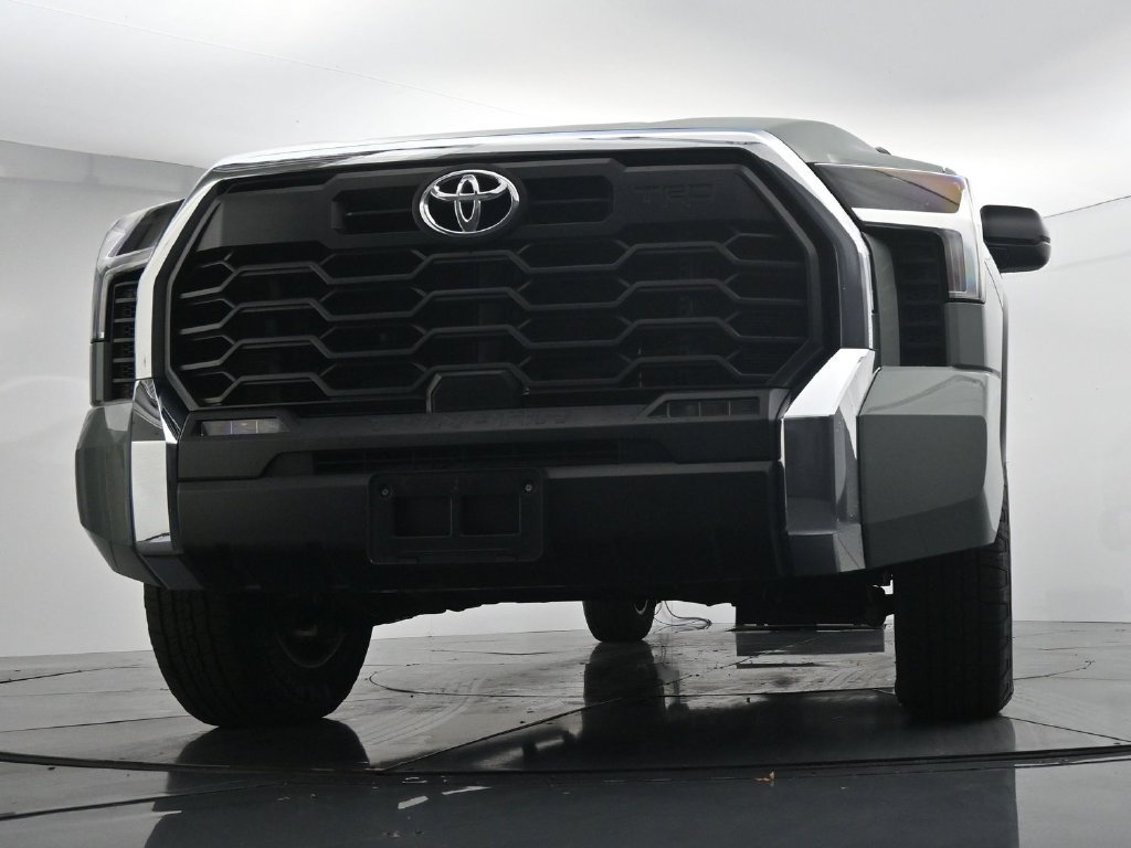 Used 2024 Toyota Tundra SR5 w/ TRD Off-Road Package AWD/4WD image 33