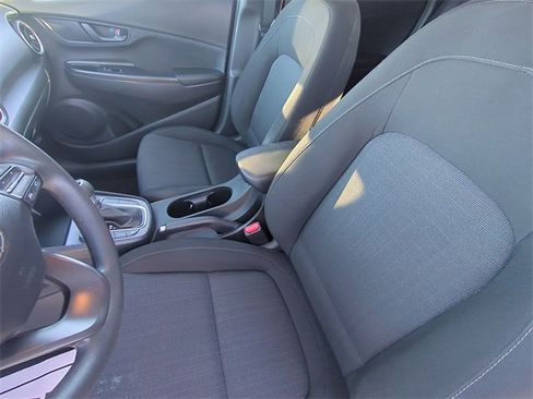 Used 2023 Hyundai Kona SEL image 21