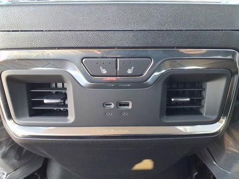 New 2026 Chevrolet Silverado 1500 LTZ w/ LTZ Premium Package image 17