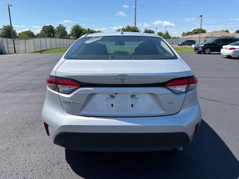 Used 2025 Toyota Corolla LE FWD image 6