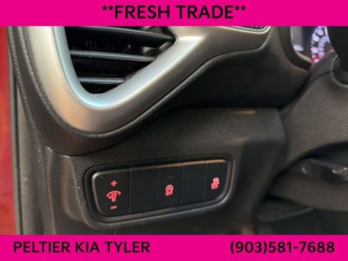 Certified 2020 Kia Soul LX image 15