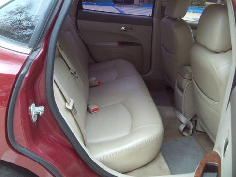 Used 2006 Buick LaCrosse CX FWD image 18