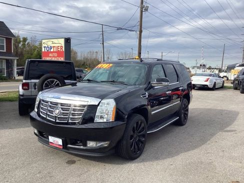Used 2011 Cadillac Escalade AWD w/ Touring Package image 1