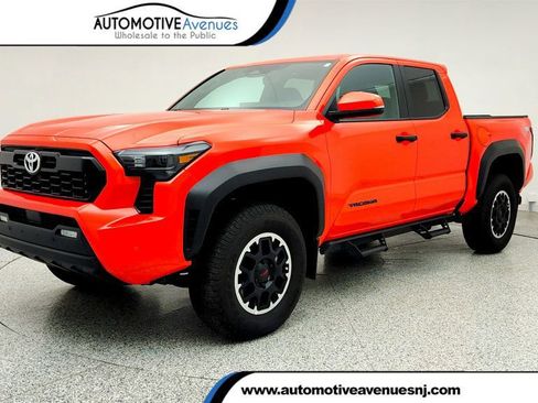 Used 2024 Toyota Tacoma TRD Off-Road w/ TRD Off Road Upgrade Package image 1