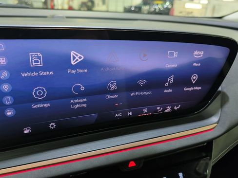 Certified 2025 Buick Envision Sport Touring image 21