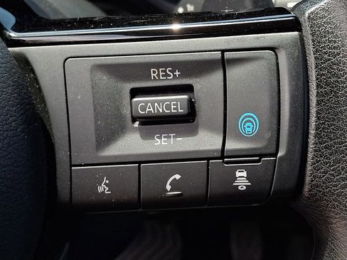 Used 2022 Nissan Rogue SV AWD/4WD image 20