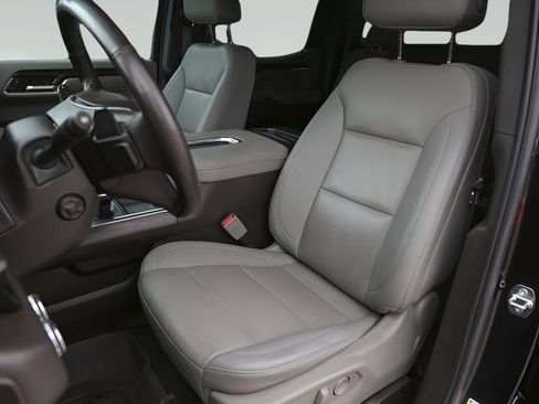 Used 2022 GMC Sierra 1500 SLT RWD image 9