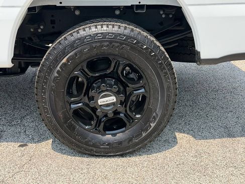 Used 2025 Ford F250 XL w/ STX Appearance Package AWD/4WD image 15