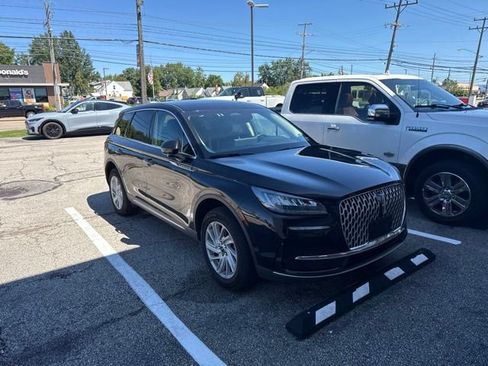 Used 2023 Lincoln Corsair AWD image 1
